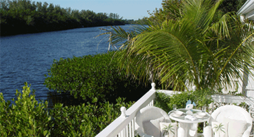 Siesta Key Bungalow - Lagoon
